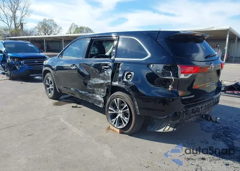 2019 Toyota Highlander Le z USA, uszkodzony, nr VIN 5TDZZRFH7KS299985
